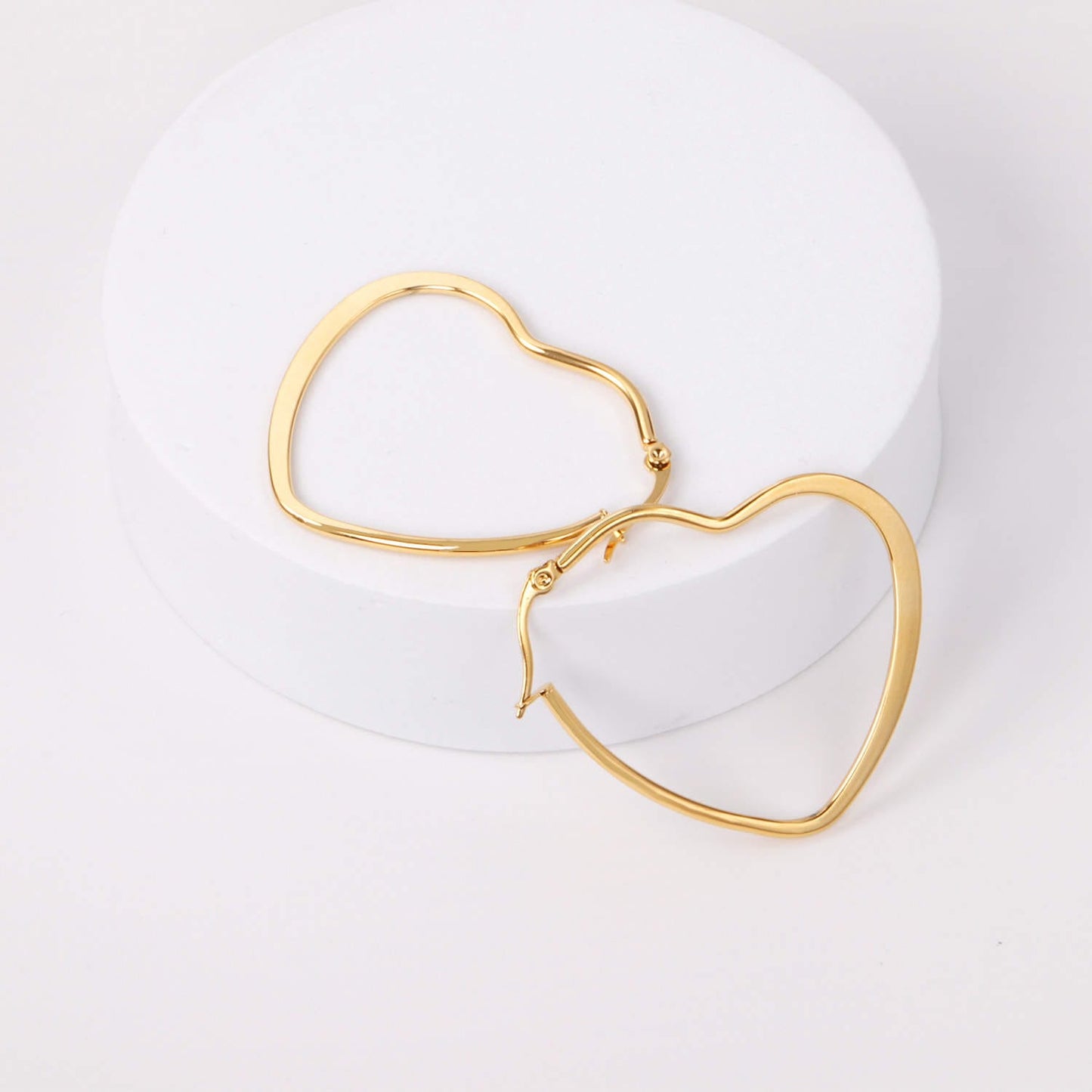 Eterna Heart Earrings