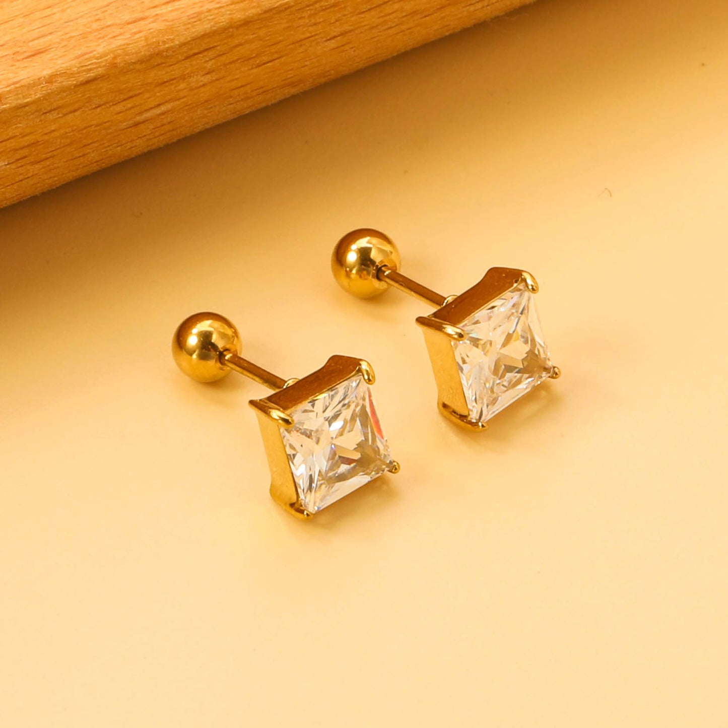 Lea Crystal Earrings