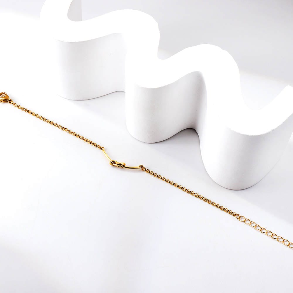 Tia Twisted Bracelet